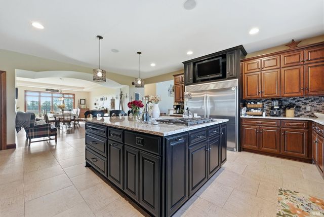159 W 900 N Road, Decatur, IN 46733