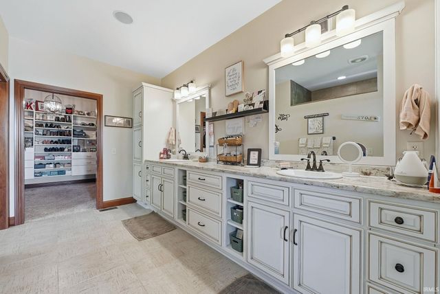 159 W 900 N Road, Decatur, IN 46733