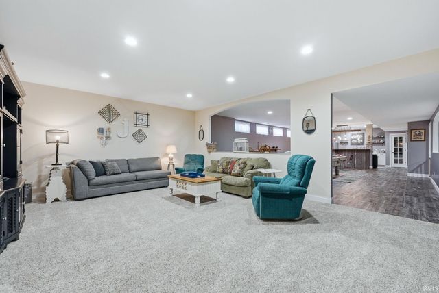 159 W 900 N Road, Decatur, IN 46733