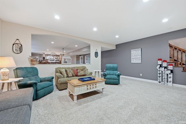 159 W 900 N Road, Decatur, IN 46733