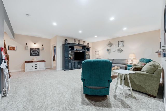 159 W 900 N Road, Decatur, IN 46733