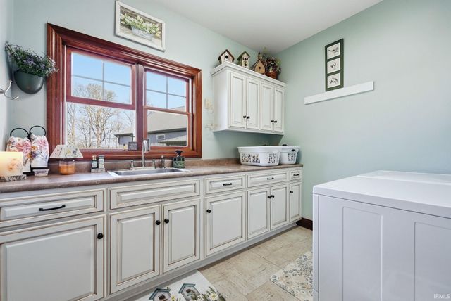 159 W 900 N Road, Decatur, IN 46733