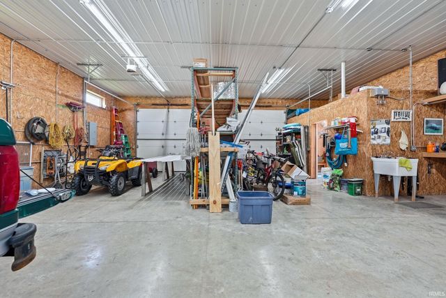 159 W 900 N Road, Decatur, IN 46733