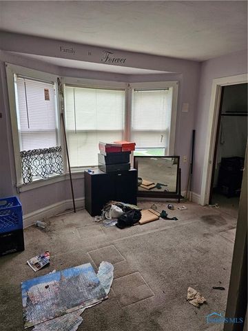 2465 Lawton Avenue, Toledo, OH 43620