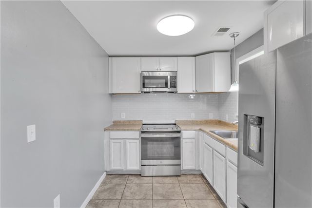 508 Fern Aly, Duquesne, PA 15110