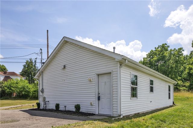 508 Fern Aly, Duquesne, PA 15110