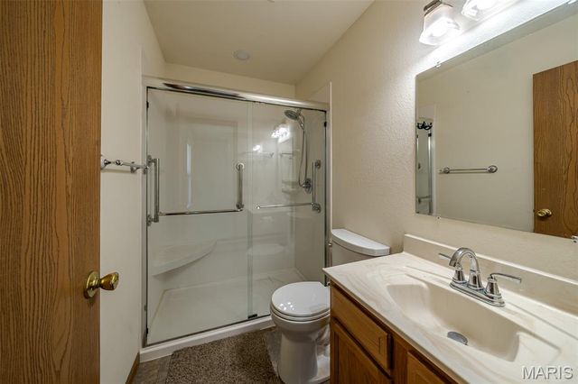 2 Iron Hill Court, St Clair, MO 63077