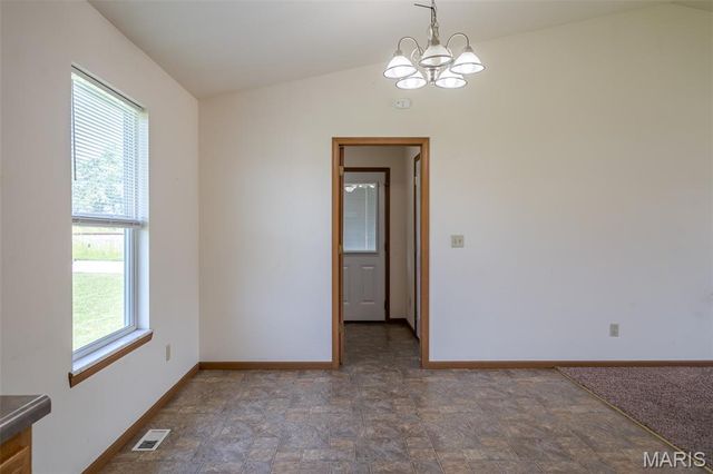 2 Iron Hill Court, St Clair, MO 63077