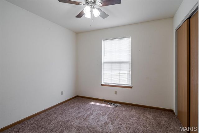 2 Iron Hill Court, St Clair, MO 63077