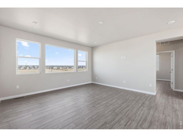 24317 E River Front Dr, Aurora, CO 80019