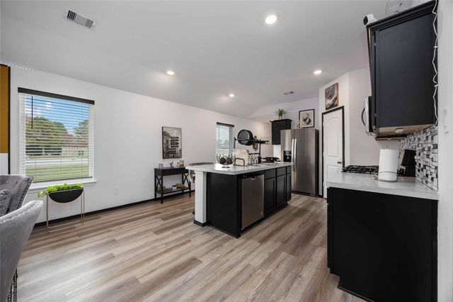 1106 Dewberry Downs Lane, Houston, TX 77090