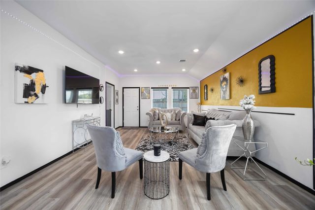 1106 Dewberry Downs Lane, Houston, TX 77090