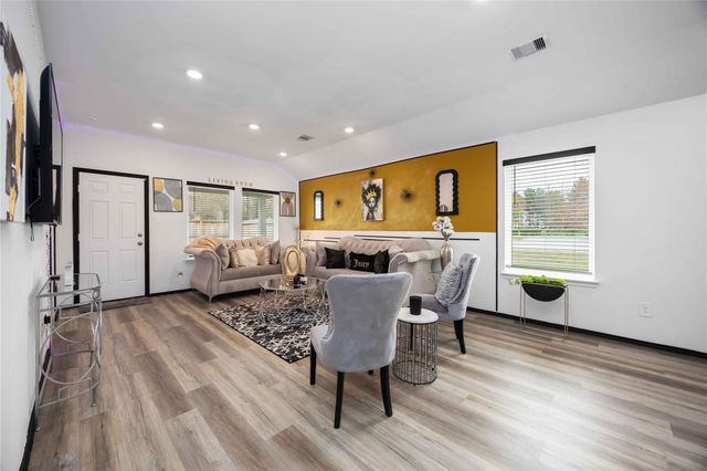 1106 Dewberry Downs Lane, Houston, TX 77090