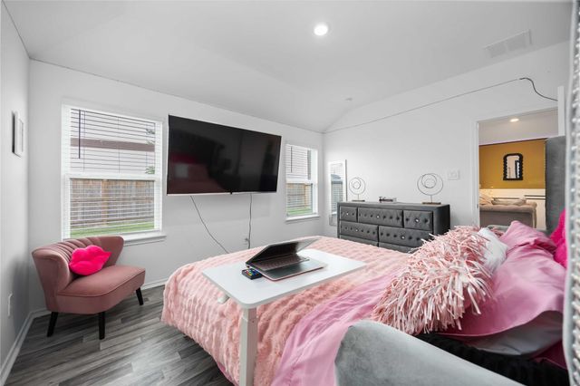 1106 Dewberry Downs Lane, Houston, TX 77090