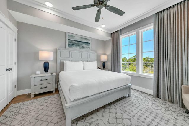 206 Henderson Resort Way 5103, Destin, FL 32541