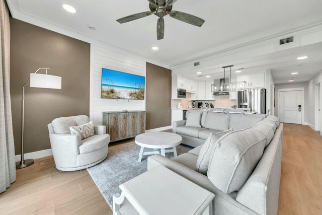 206 Henderson Resort Way 5103, Destin, FL 32541