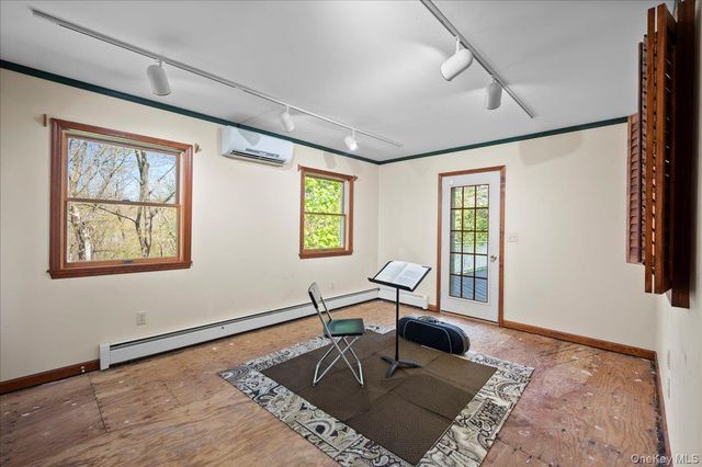 13 Hart Drive, Poughkeepsie, NY 12603