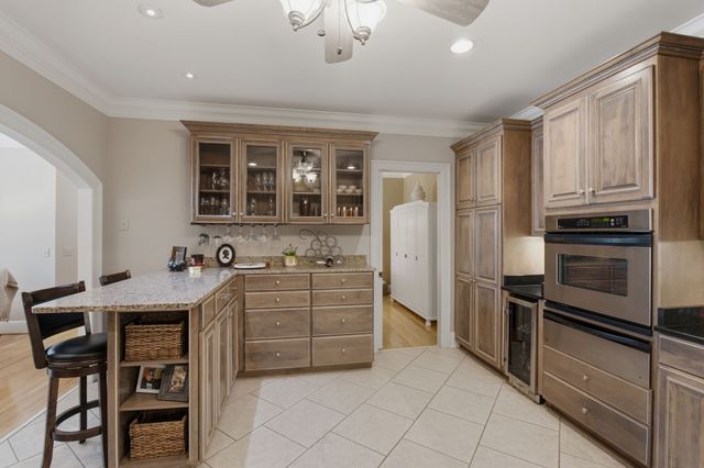4000 West End Ave Apt 101, Nashville, TN 37205
