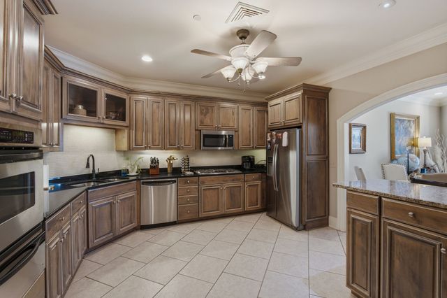 4000 West End Ave Apt 101, Nashville, TN 37205