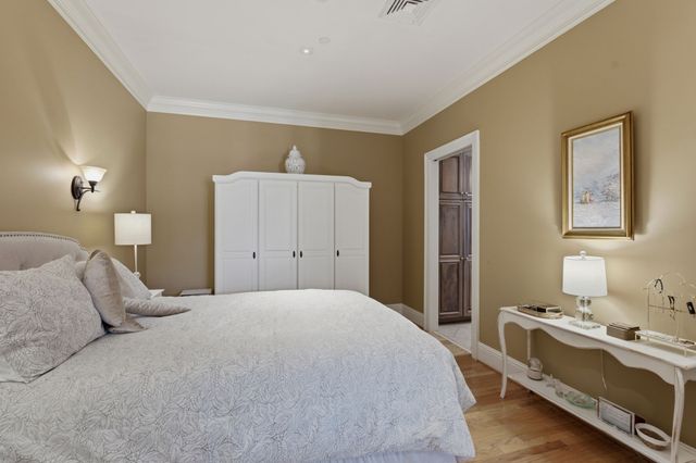 4000 West End Ave Apt 101, Nashville, TN 37205