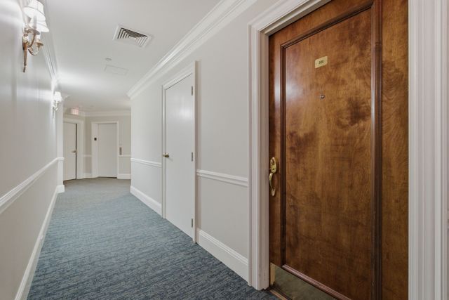 4000 West End Ave Apt 101, Nashville, TN 37205