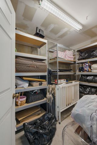4000 West End Ave Apt 101, Nashville, TN 37205