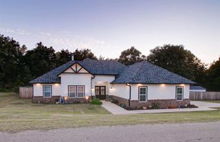 11312 S Churchill Downs, Perkins, OK 74059