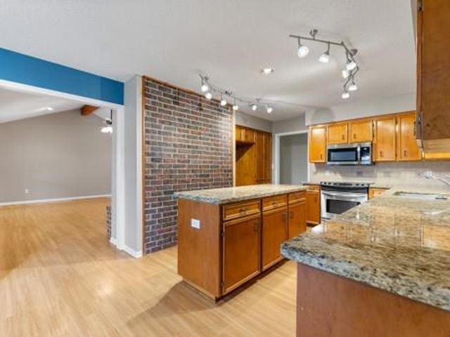 6 Valhalla Drive, Bay City, TX 77414