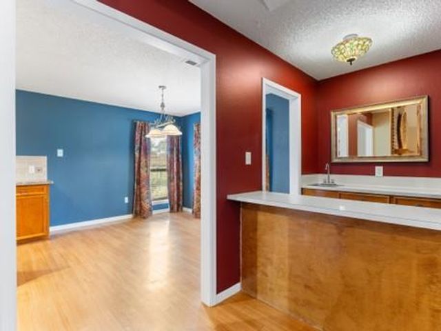 6 Valhalla Drive, Bay City, TX 77414