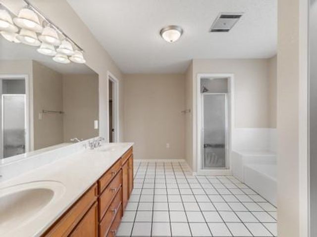 6 Valhalla Drive, Bay City, TX 77414