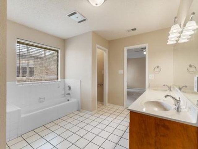 6 Valhalla Drive, Bay City, TX 77414