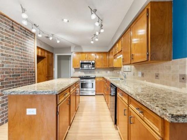 6 Valhalla Drive, Bay City, TX 77414