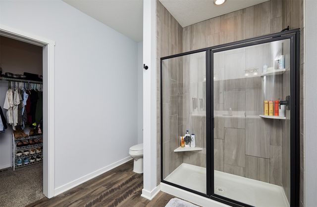 5438 S Prairie View Drive, West Des Moines, IA 50266