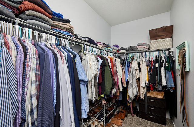 5438 S Prairie View Drive, West Des Moines, IA 50266