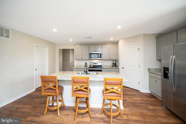 16032 GRANT CT, Bowling Green, VA 22427