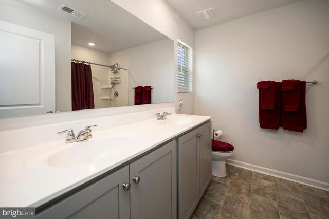 16032 GRANT CT, Bowling Green, VA 22427