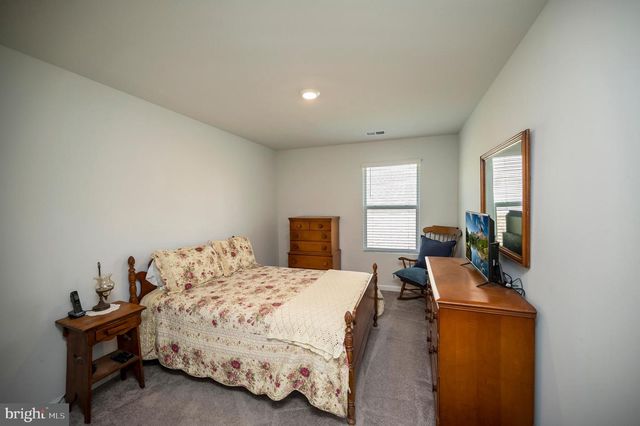 16032 GRANT CT, Bowling Green, VA 22427