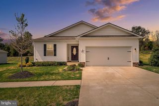 16032 GRANT CT, Bowling Green, VA 22427