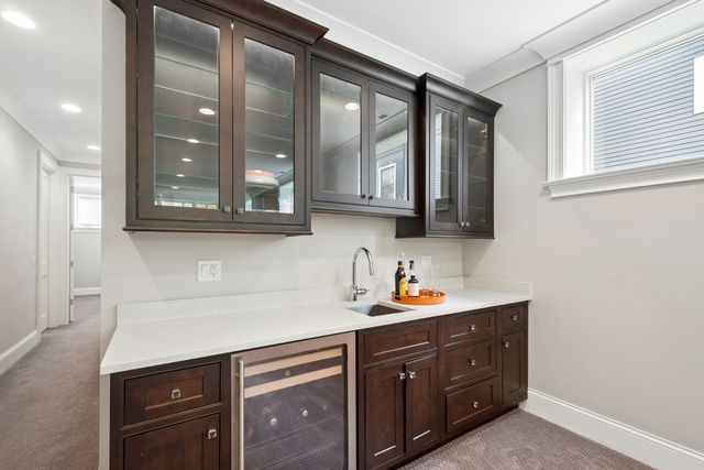 3830 N LOWELL Avenue, Chicago, IL 60641