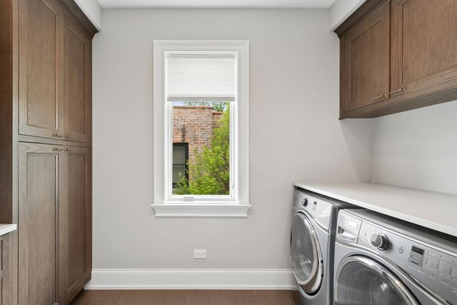 3830 N LOWELL Avenue, Chicago, IL 60641