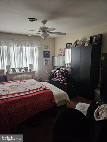 10 CEDAR AVE, Manahawkin, NJ 08050