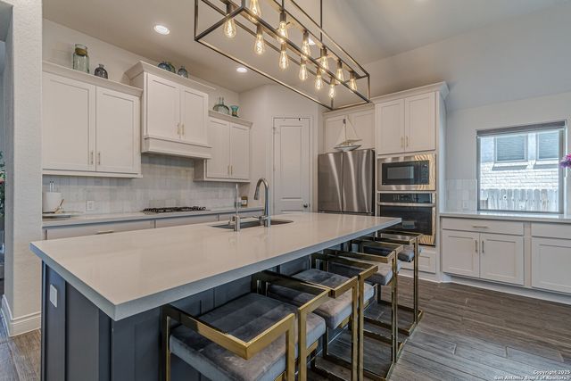 1470 Pitcher, San Antonio, TX 78253