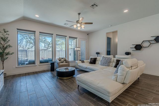 1470 Pitcher, San Antonio, TX 78253