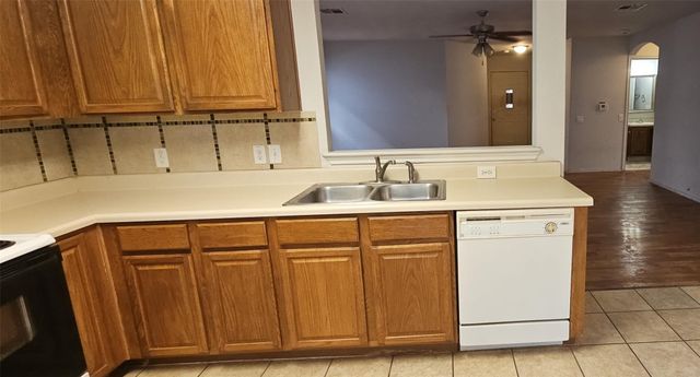 12709 Sky Harbor Drive, Del Valle, TX 78617