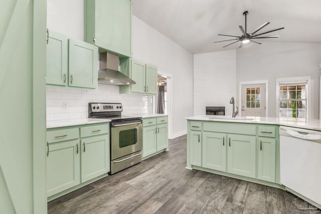 4727 Lemoyne Vista, Milton, FL 32570