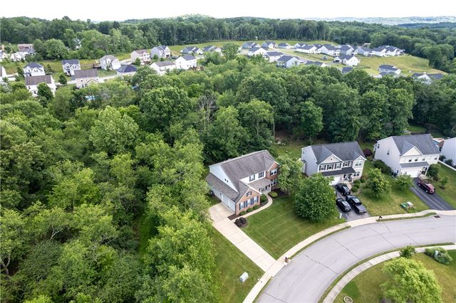 1209 Pin Oak Ct, West Deer, PA 15044