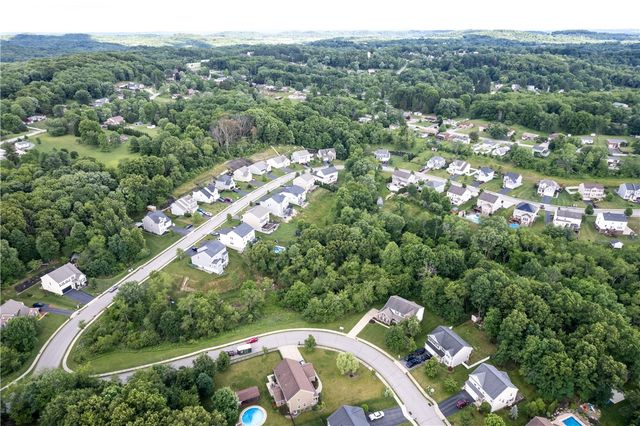 1209 Pin Oak Ct, West Deer, PA 15044