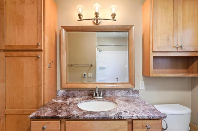 1721 Deerwood Drive, Eagan, MN 55122