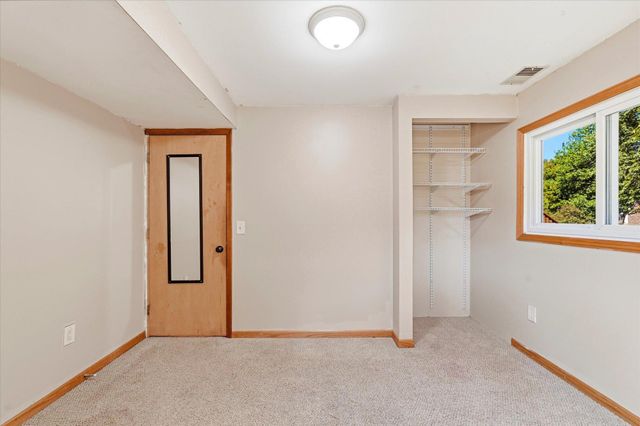 1721 Deerwood Drive, Eagan, MN 55122