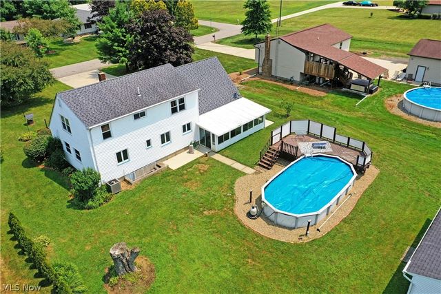 1393 Sunnyfield Avenue NW, Warren, OH 44481